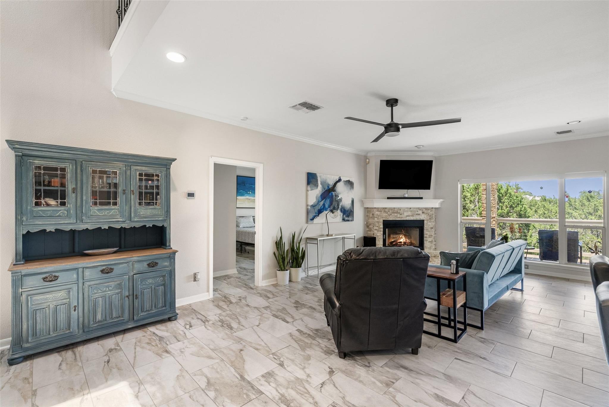 971 Barbara Dr, Canyon Lake, TX 78133