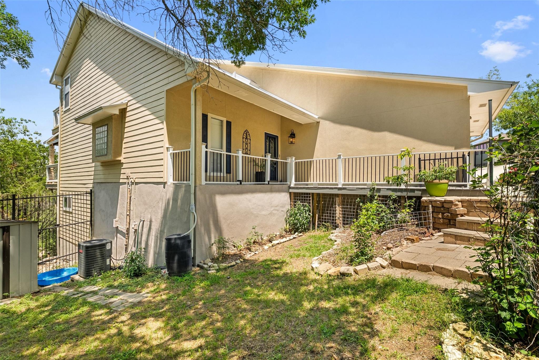 971 Barbara Dr, Canyon Lake, TX 78133