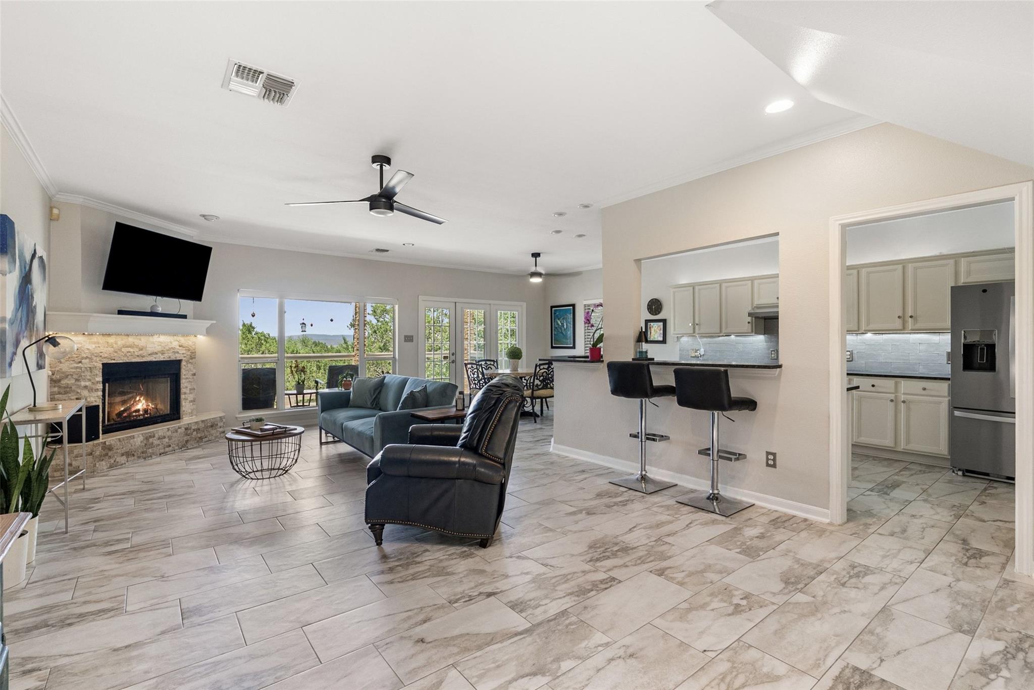 971 Barbara Dr, Canyon Lake, TX 78133