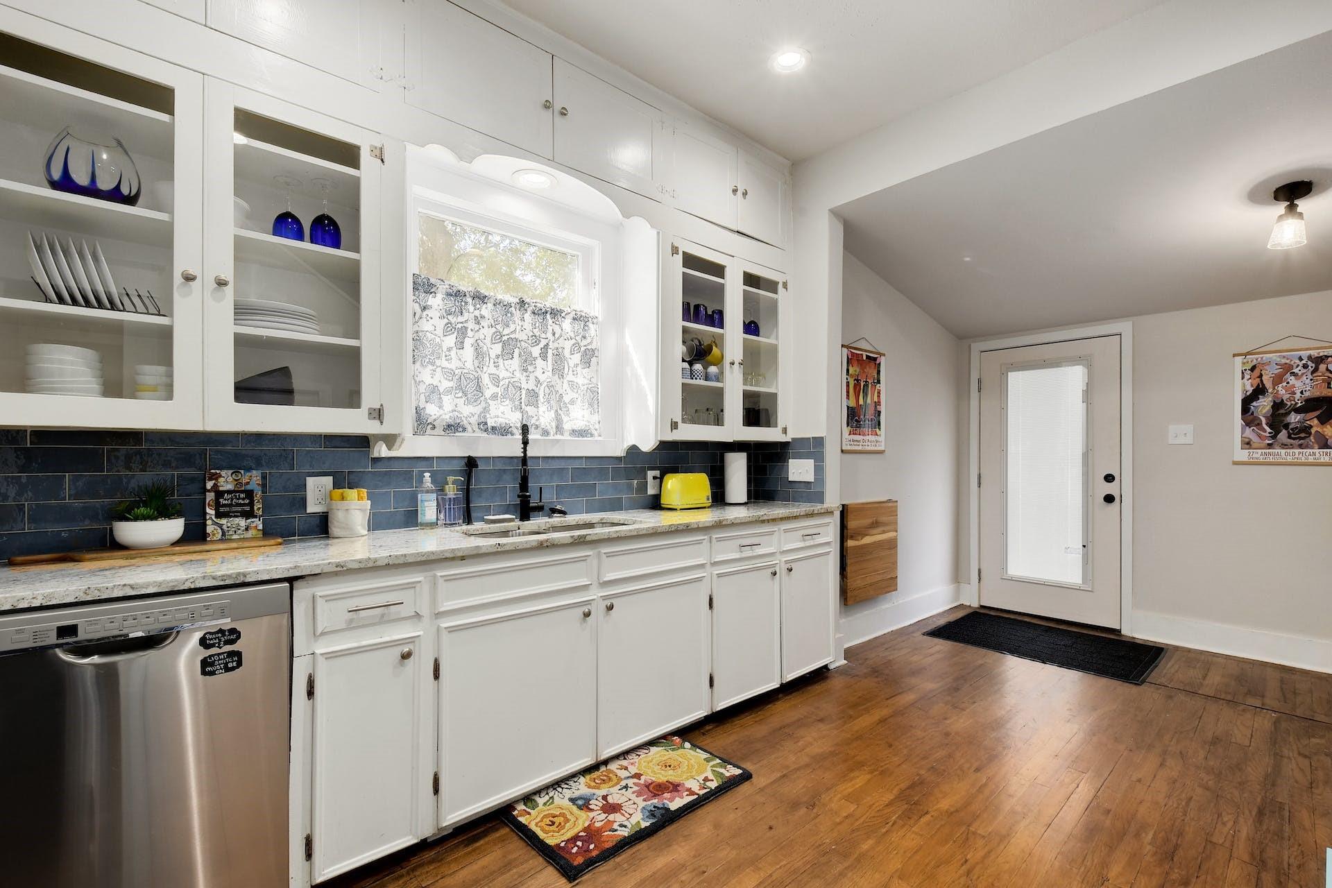 712 E 44th St # A, Austin, TX 78751