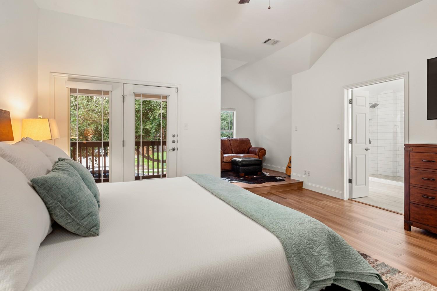 10305 Channel Island Dr, Austin, TX 78747