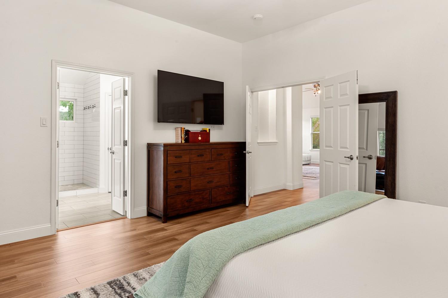 10305 Channel Island Dr, Austin, TX 78747