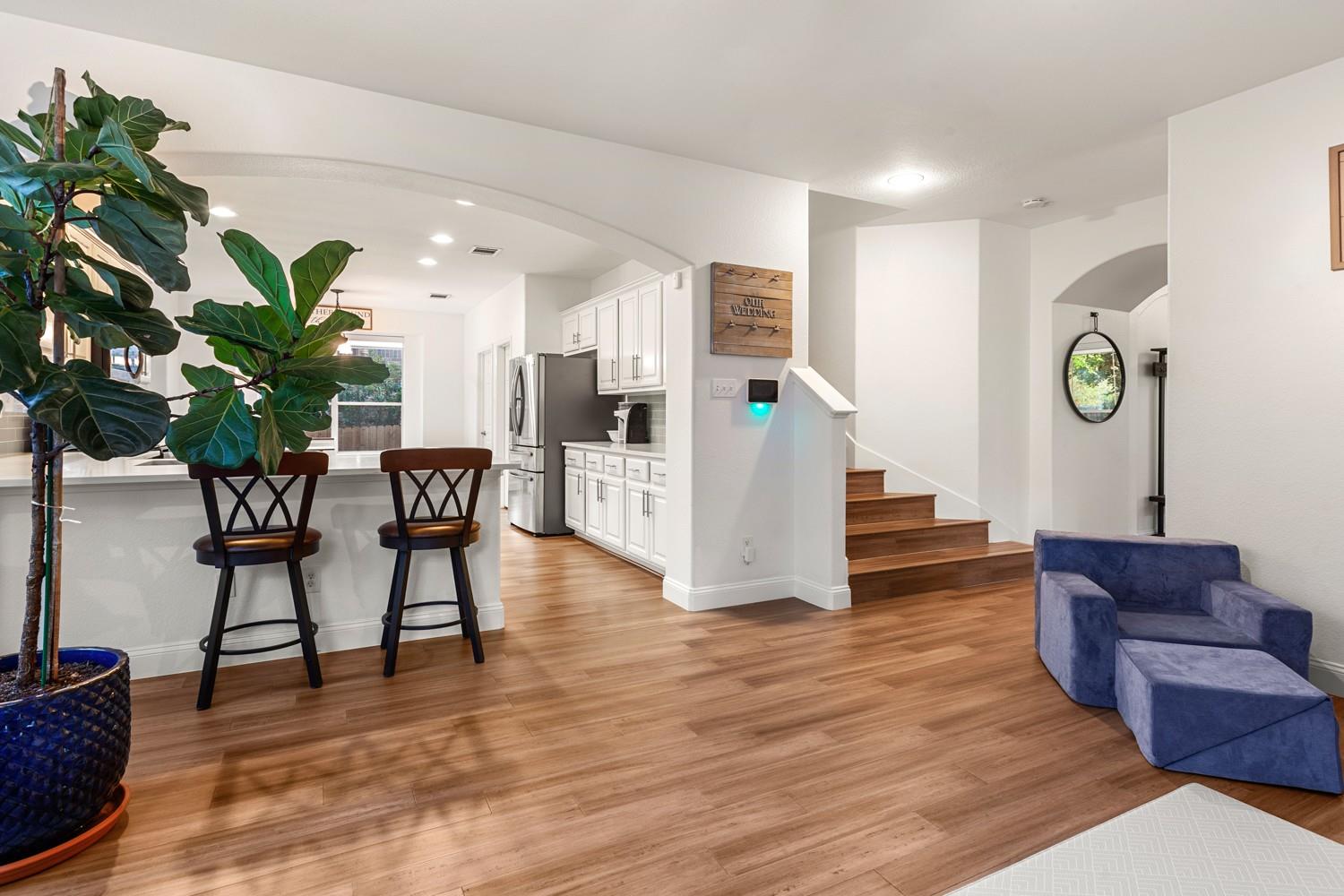 10305 Channel Island Dr, Austin, TX 78747