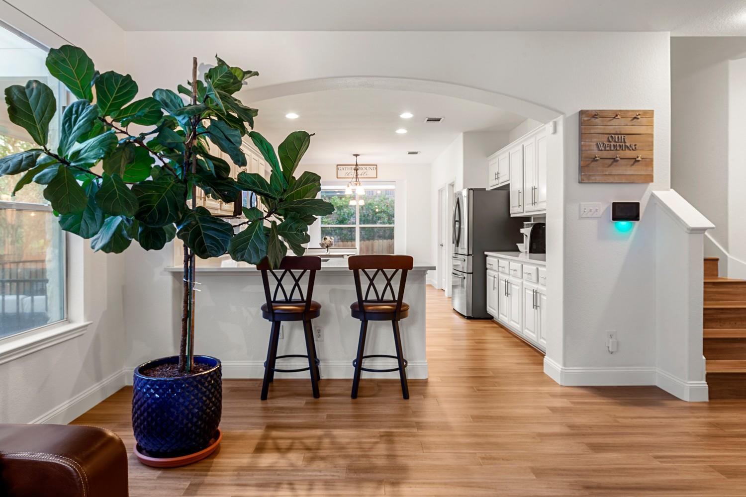 10305 Channel Island Dr, Austin, TX 78747