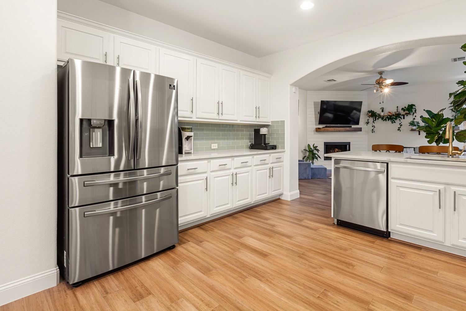 10305 Channel Island Dr, Austin, TX 78747