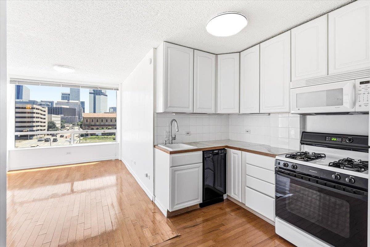 1212 Guadalupe St # 601, Austin, TX 78701