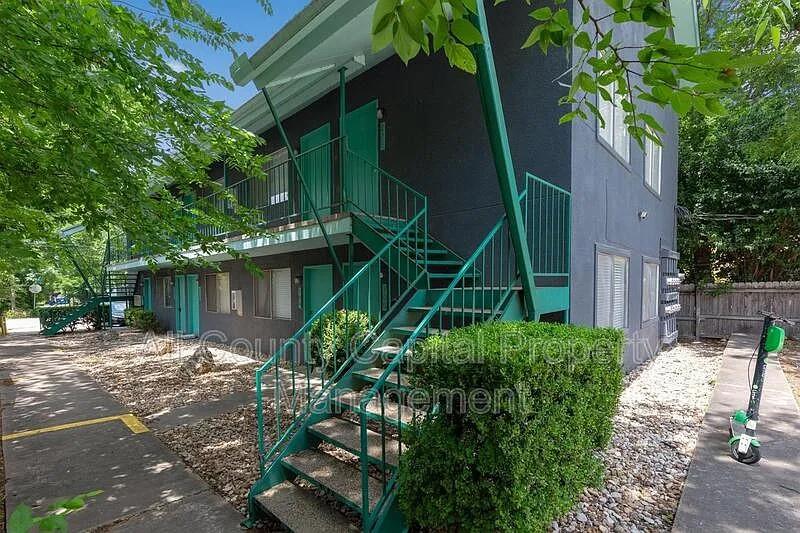 502 W 35th St # 202, Austin, TX 78705
