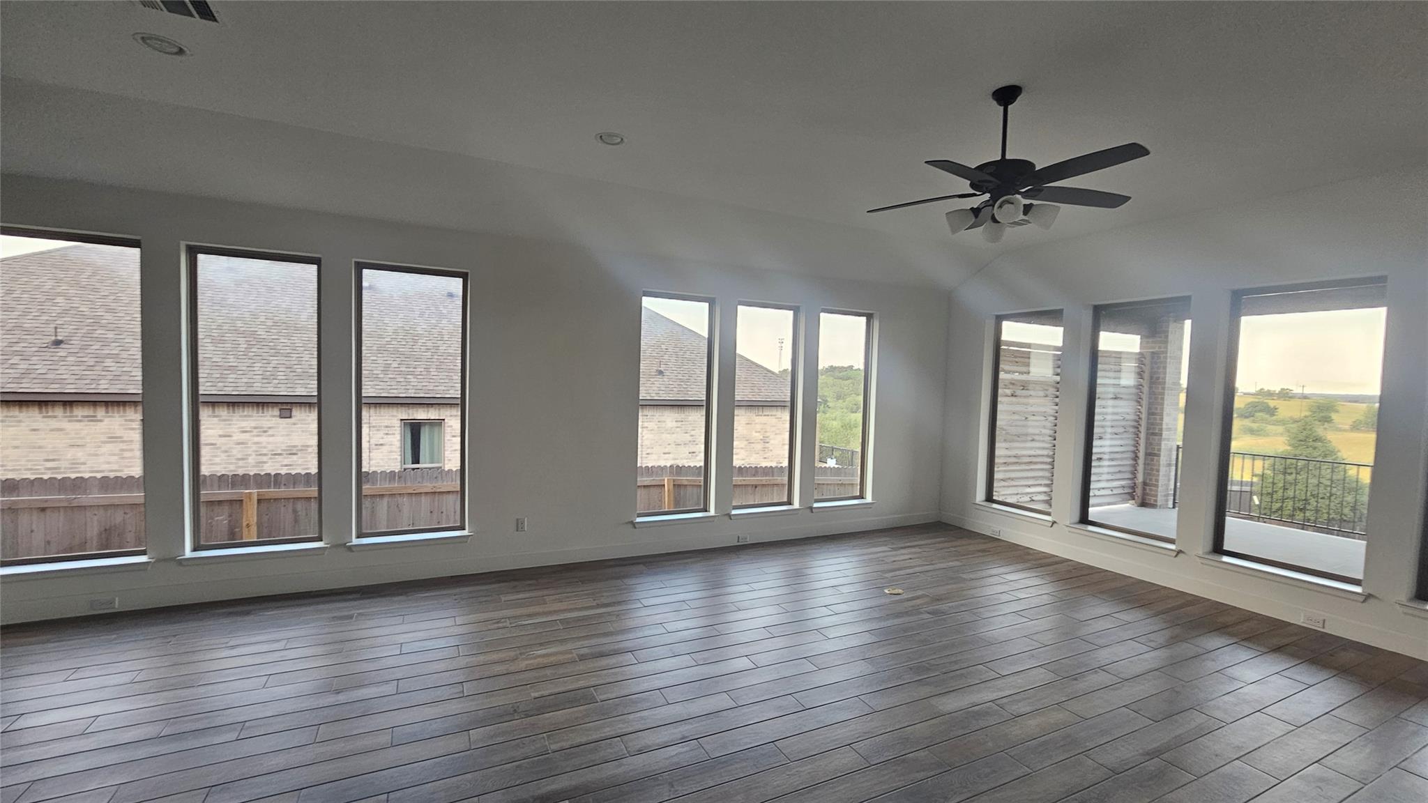 145 Cyrus Milton Dr, Buda, TX 78610
