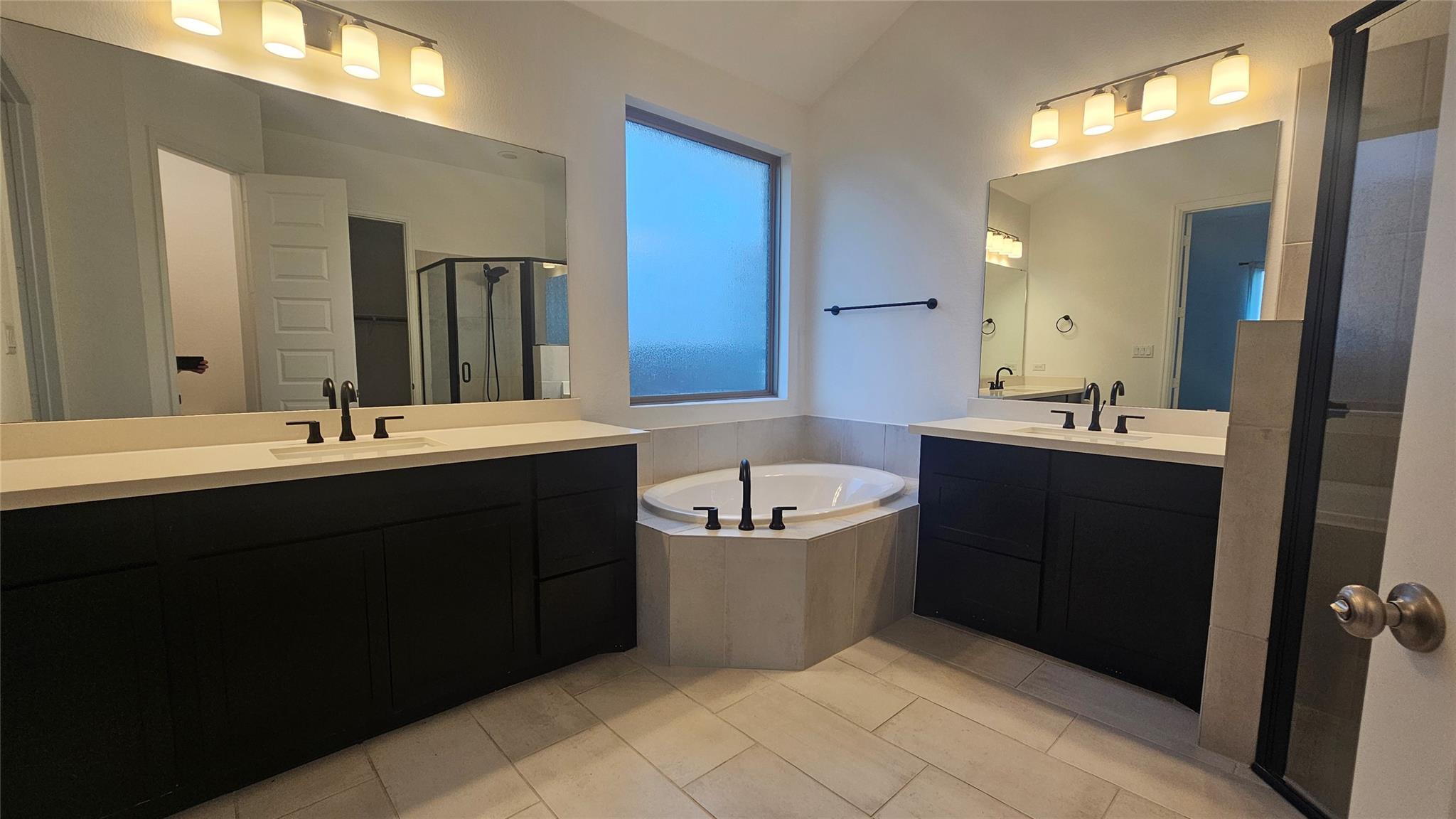 145 Cyrus Milton Dr, Buda, TX 78610