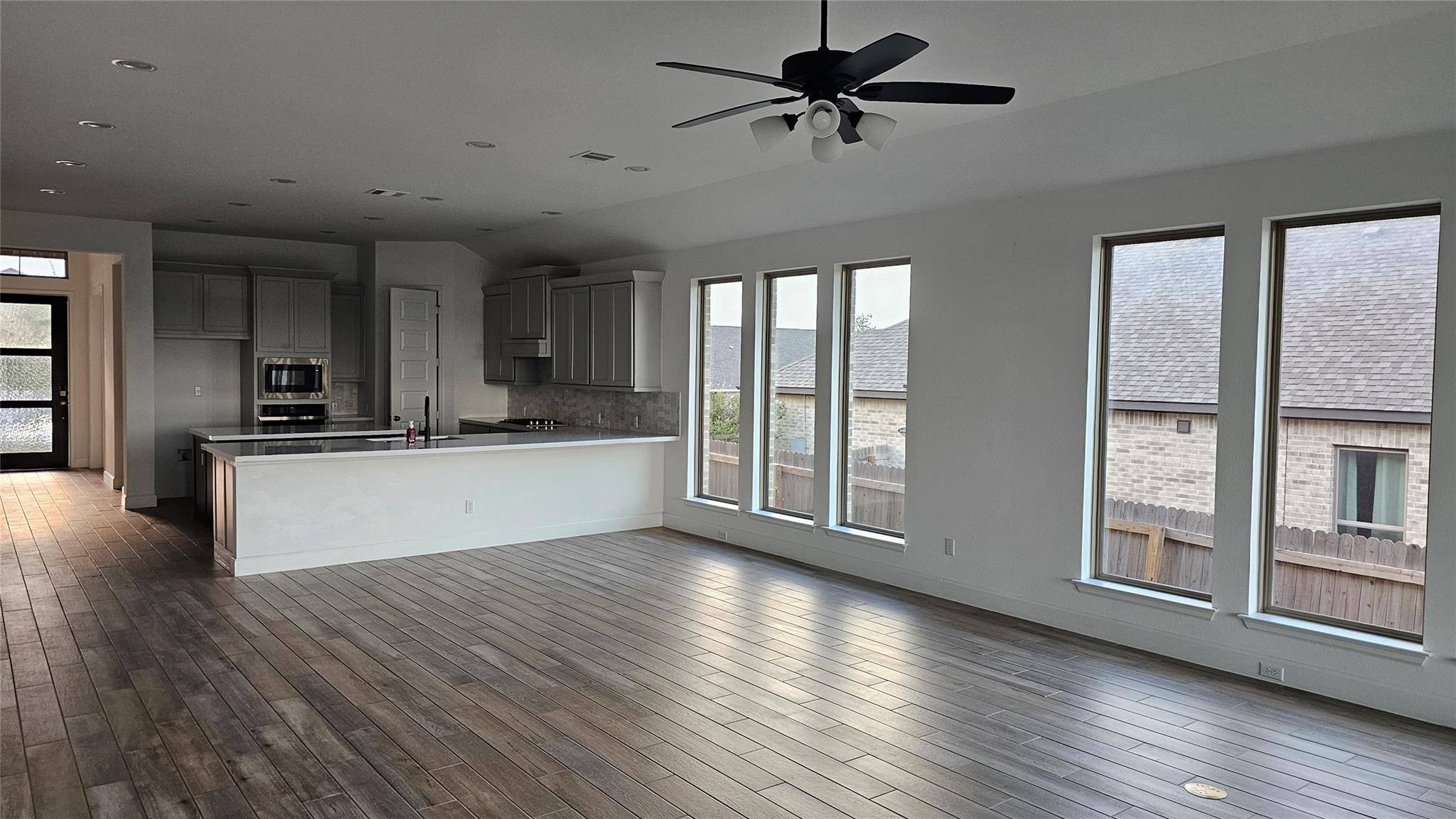 145 Cyrus Milton Dr, Buda, TX 78610