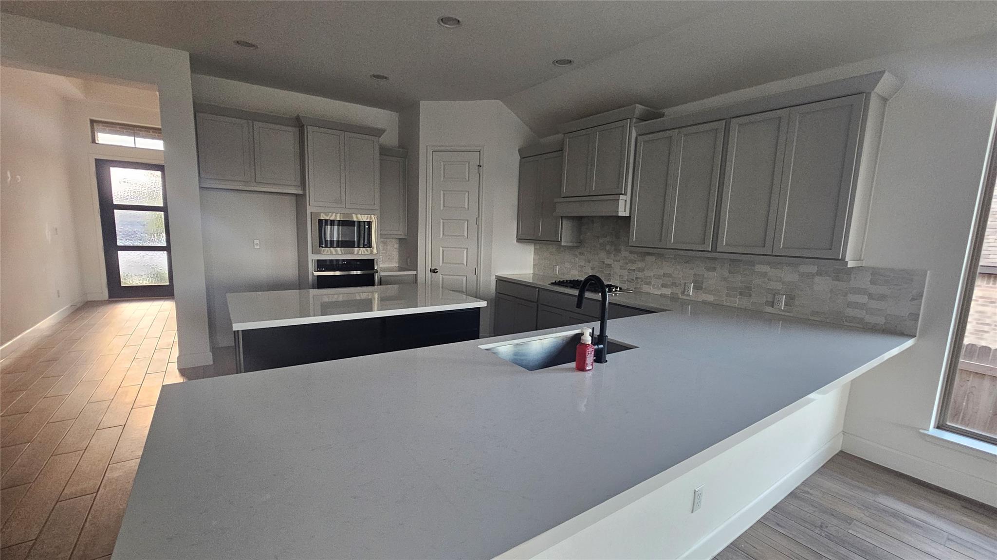 145 Cyrus Milton Dr, Buda, TX 78610