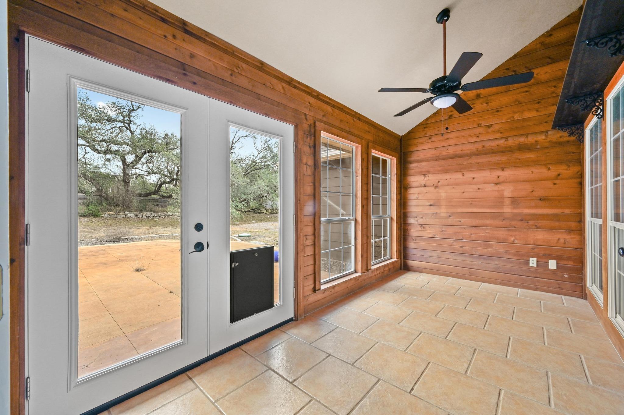 140 Barton Ranch Cir, Dripping Springs, TX 78620