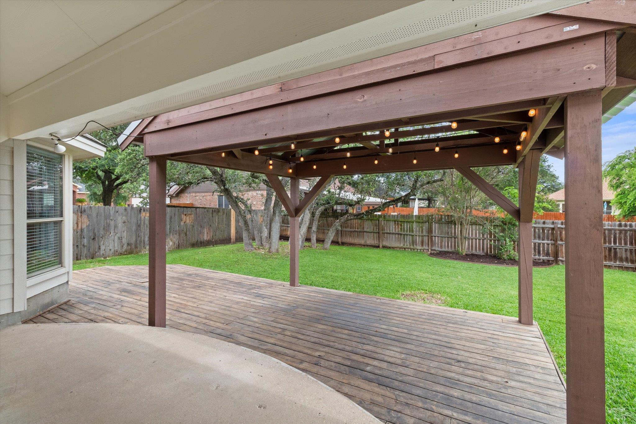 2560 Deer Stand Loop, San Marcos, TX 78666
