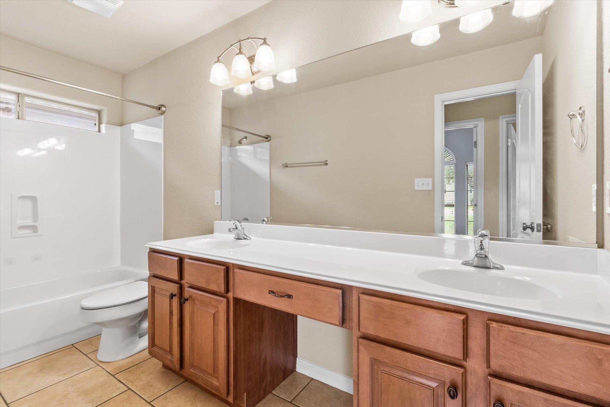 2560 Deer Stand Loop, San Marcos, TX 78666