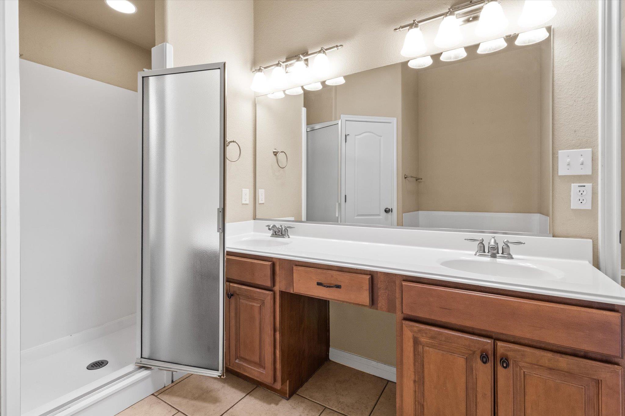 2560 Deer Stand Loop, San Marcos, TX 78666