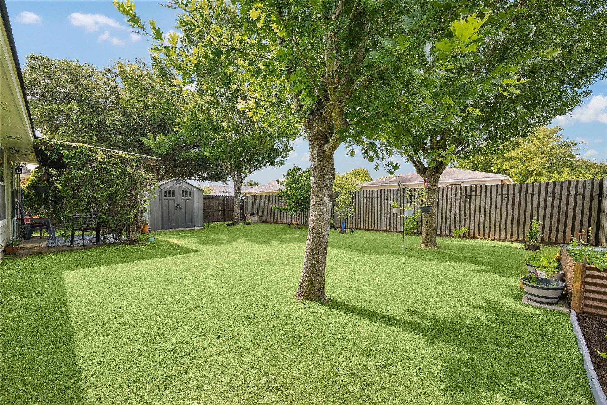 200 Bubbling Brook Dr, Hutto, TX 78634
