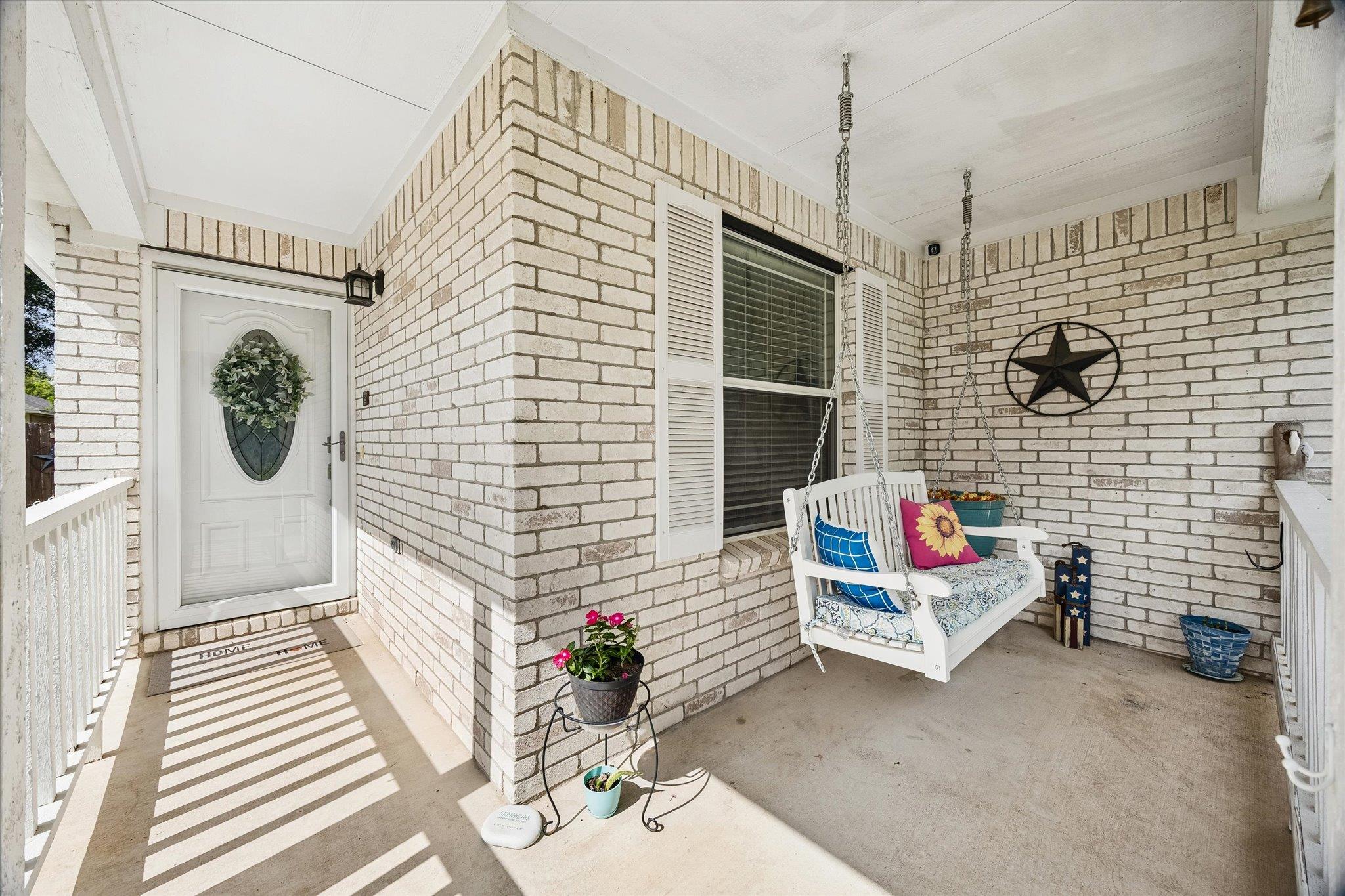 200 Bubbling Brook Dr, Hutto, TX 78634