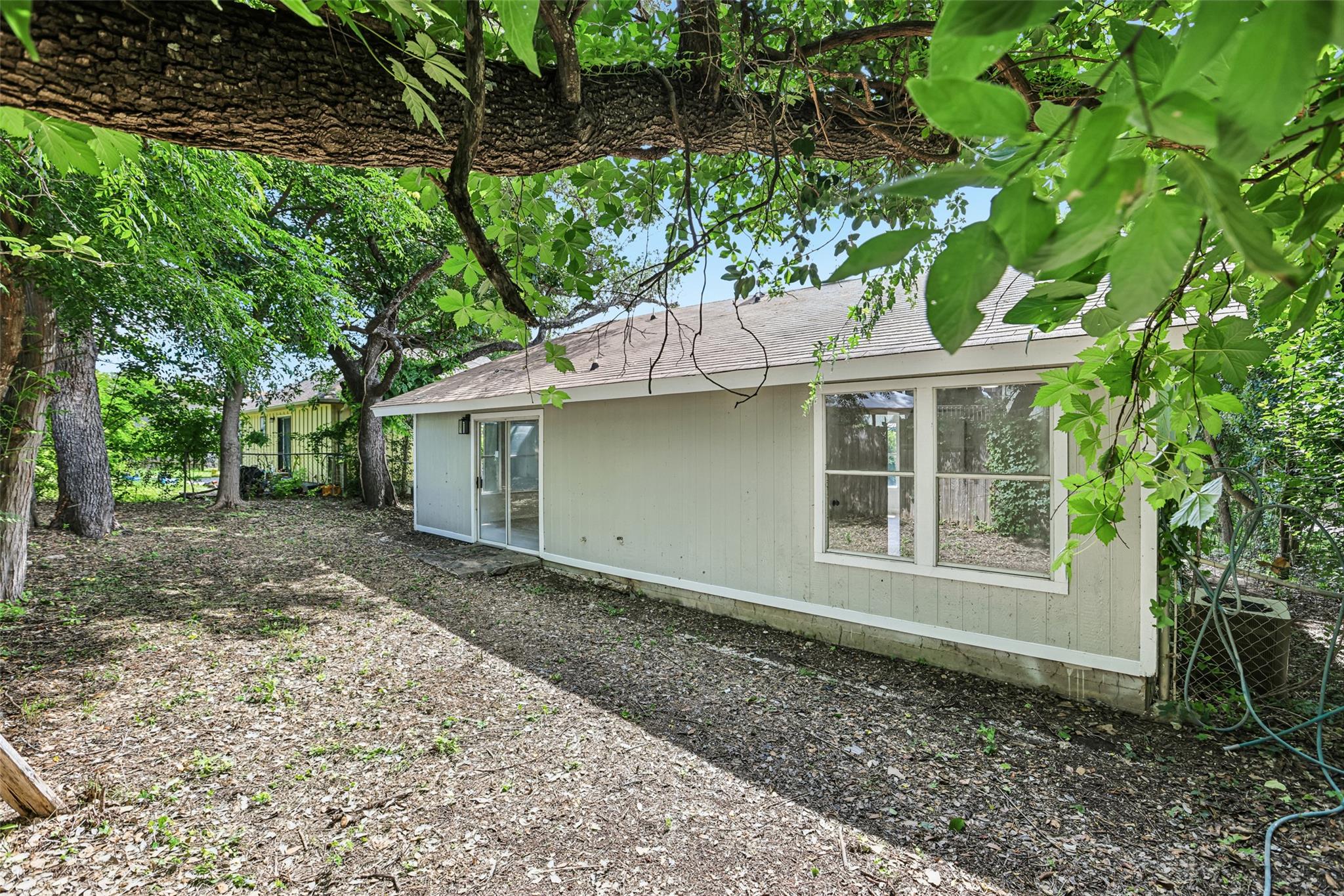 11016 Oak St, Jonestown, TX 78645