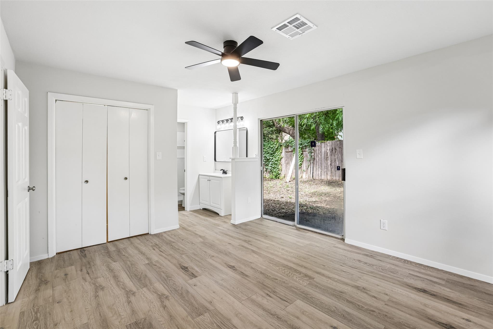 11016 Oak St, Jonestown, TX 78645
