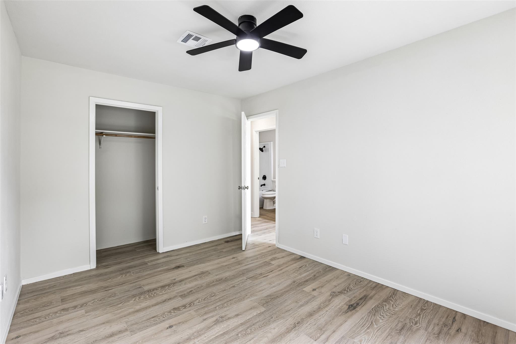 11016 Oak St, Jonestown, TX 78645