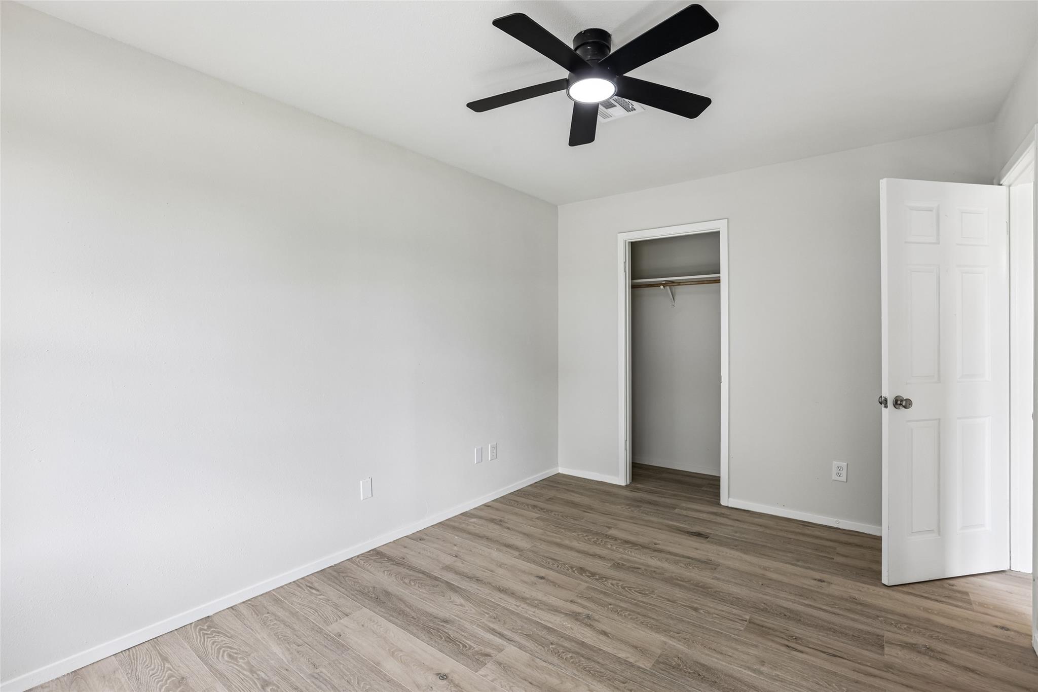 11016 Oak St, Jonestown, TX 78645