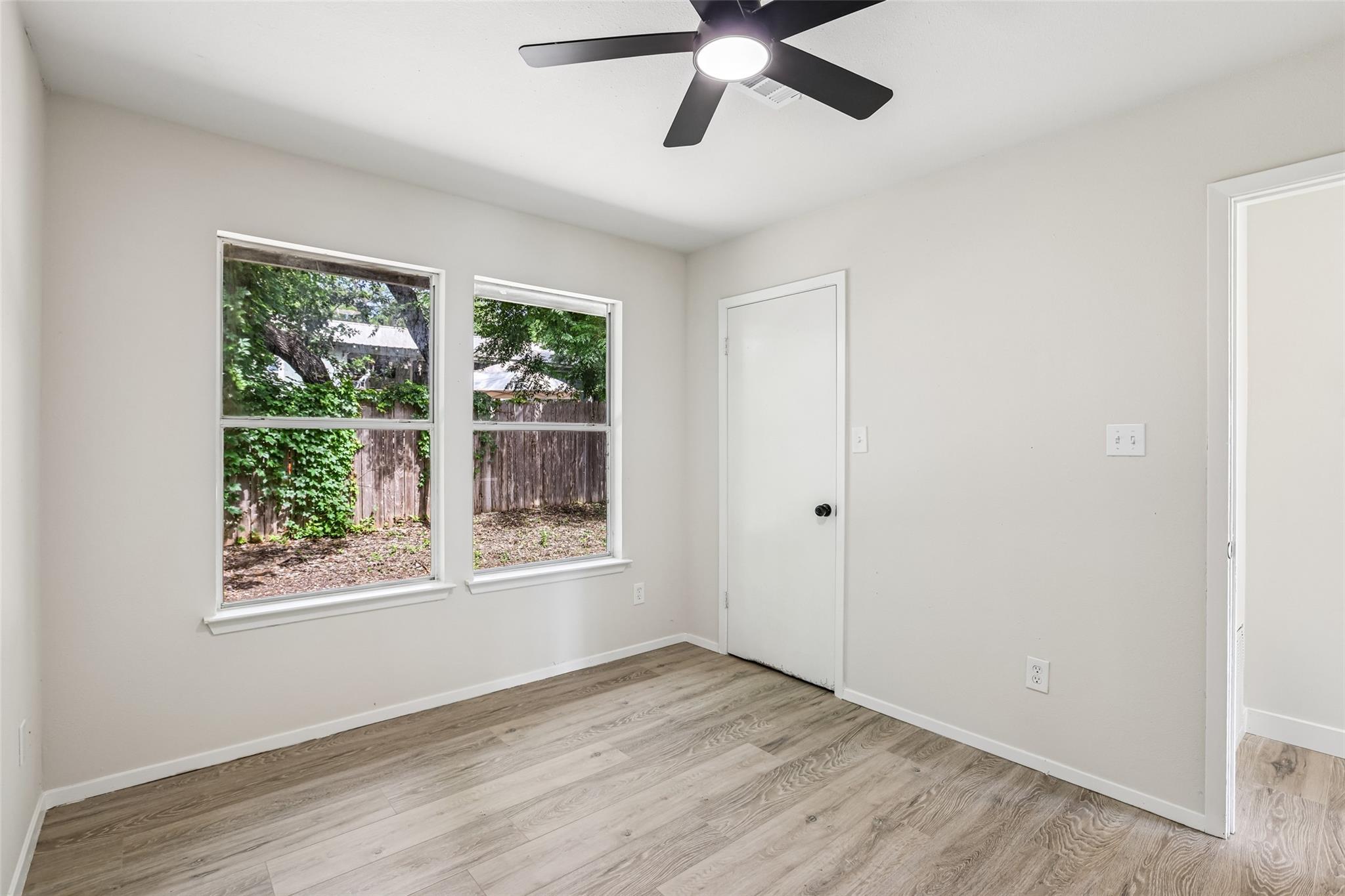 11016 Oak St, Jonestown, TX 78645