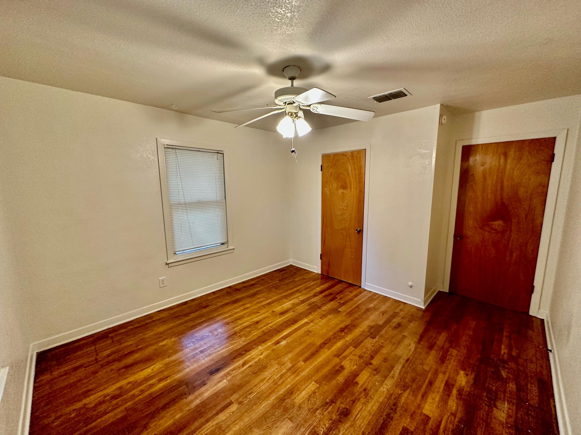 931 Cheatham St, San Marcos, TX 78666