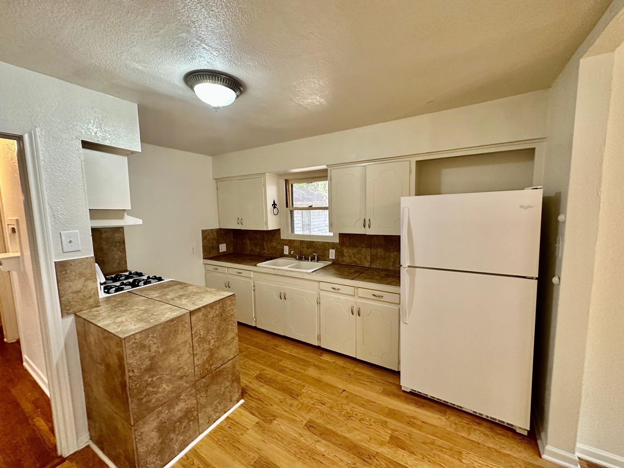 931 Cheatham St, San Marcos, TX 78666