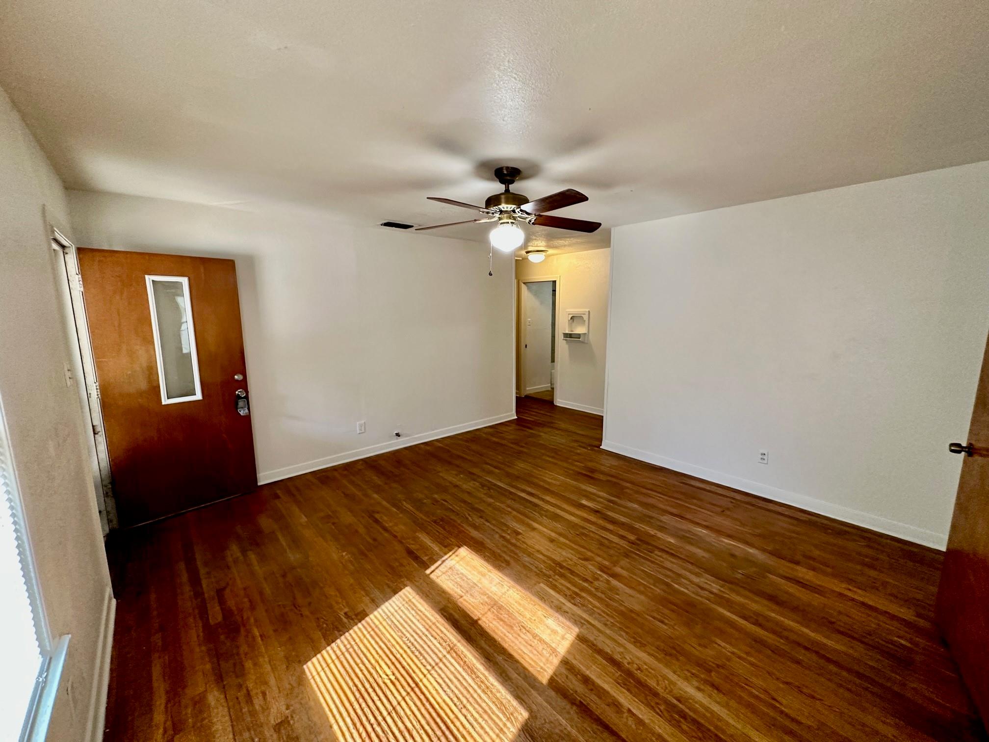 931 Cheatham St, San Marcos, TX 78666