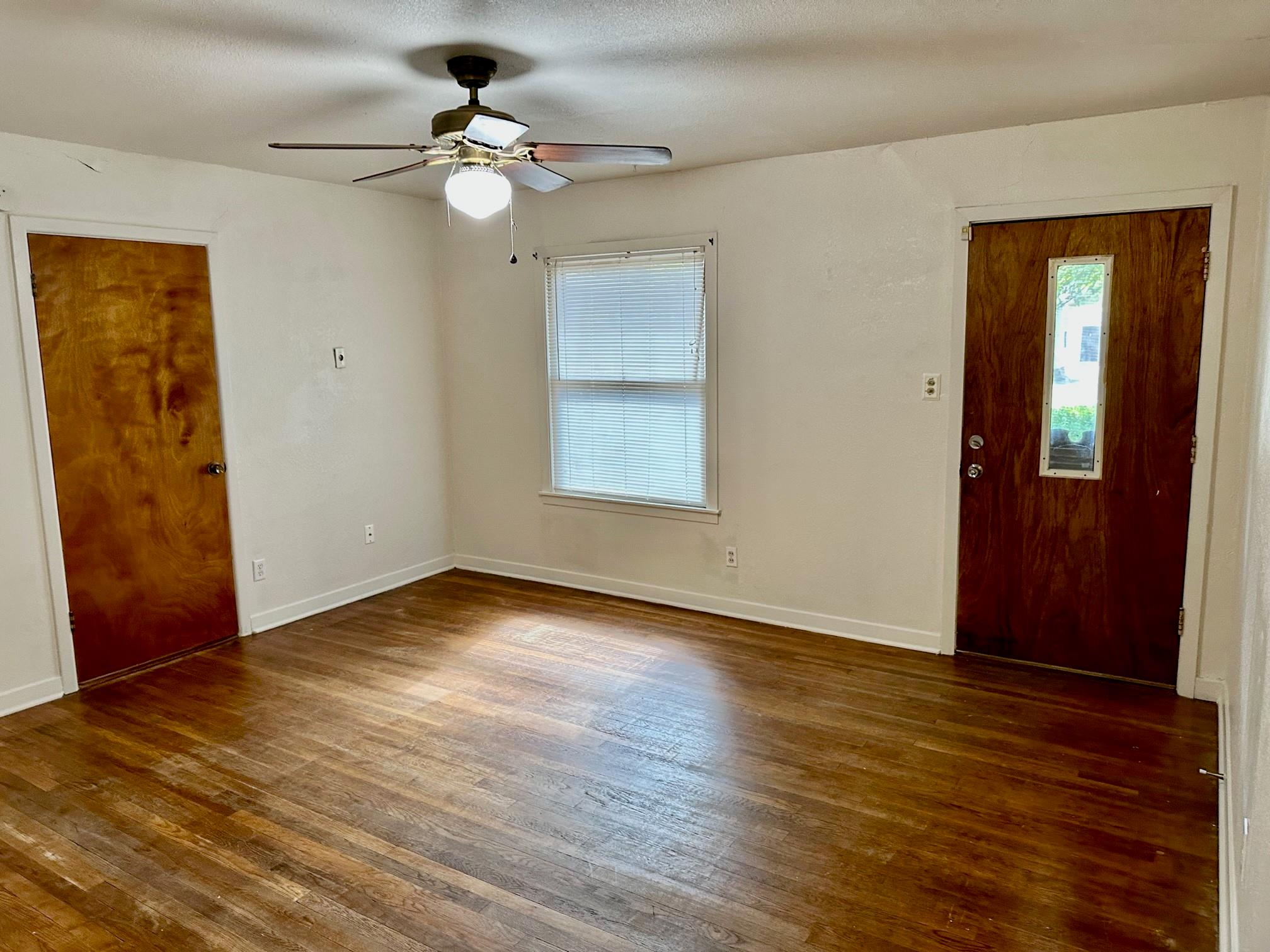 931 Cheatham St, San Marcos, TX 78666