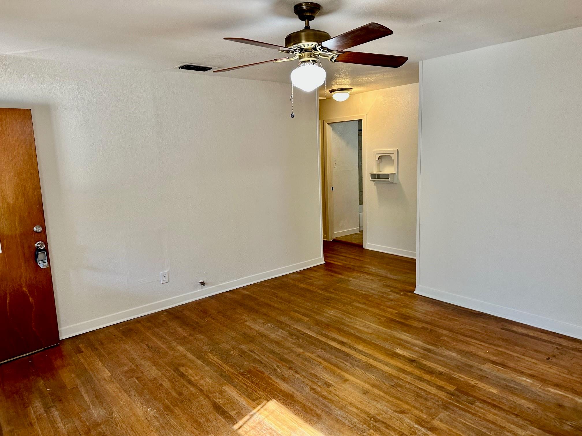 931 Cheatham St, San Marcos, TX 78666