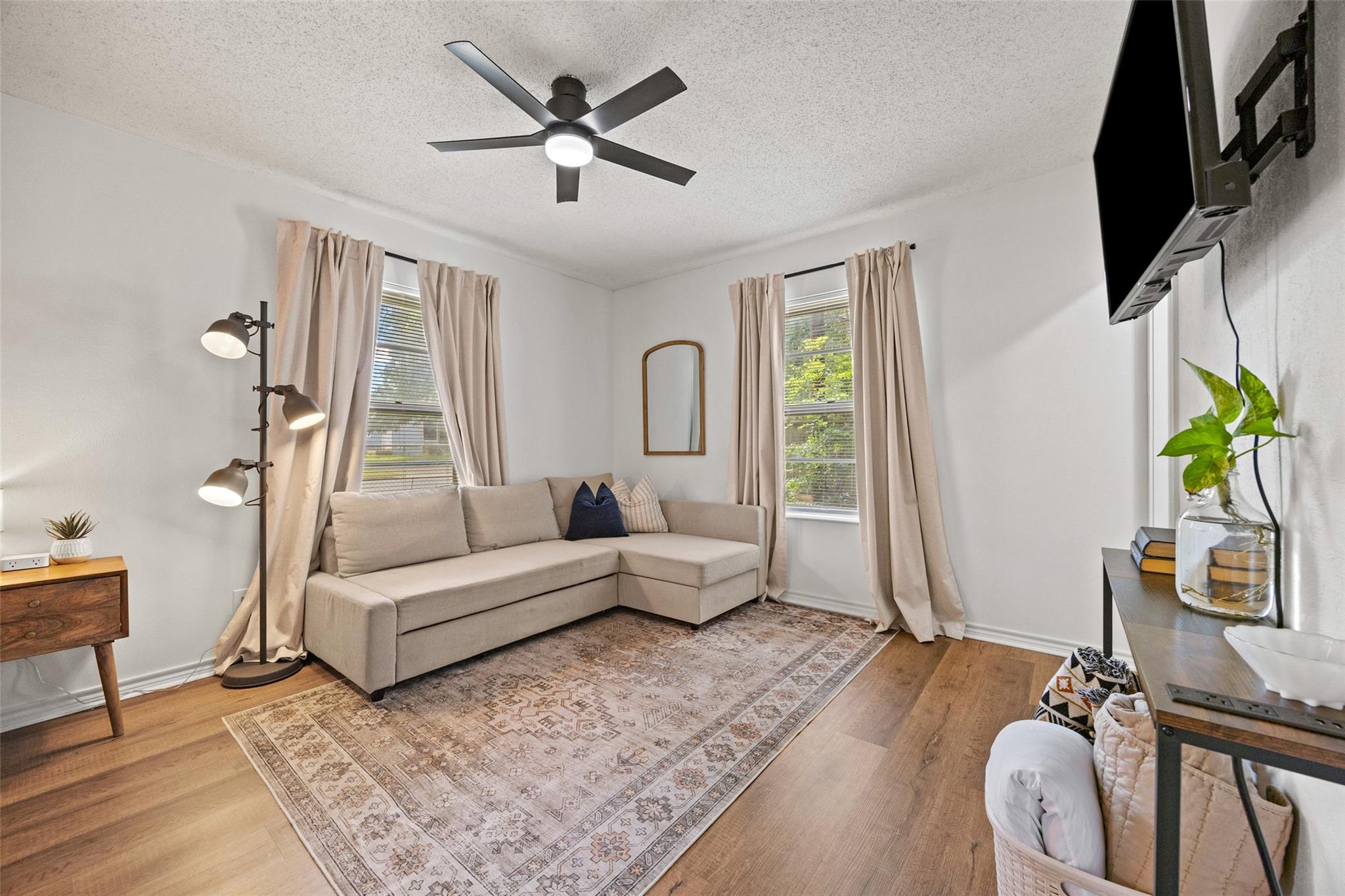 609 Laurel St, Bastrop, TX 78602
