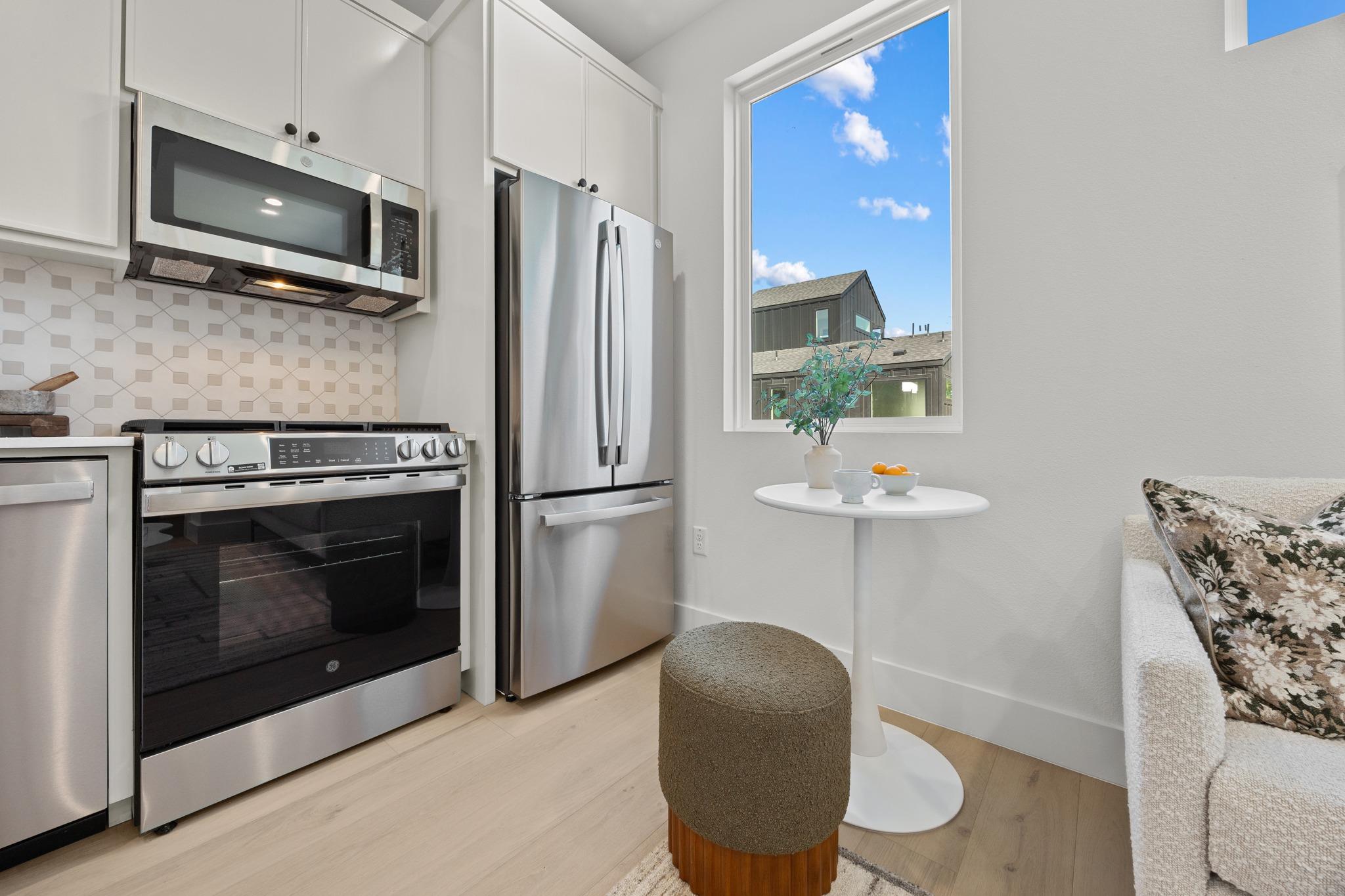 6502 Porter St # 2, Austin, TX 78741