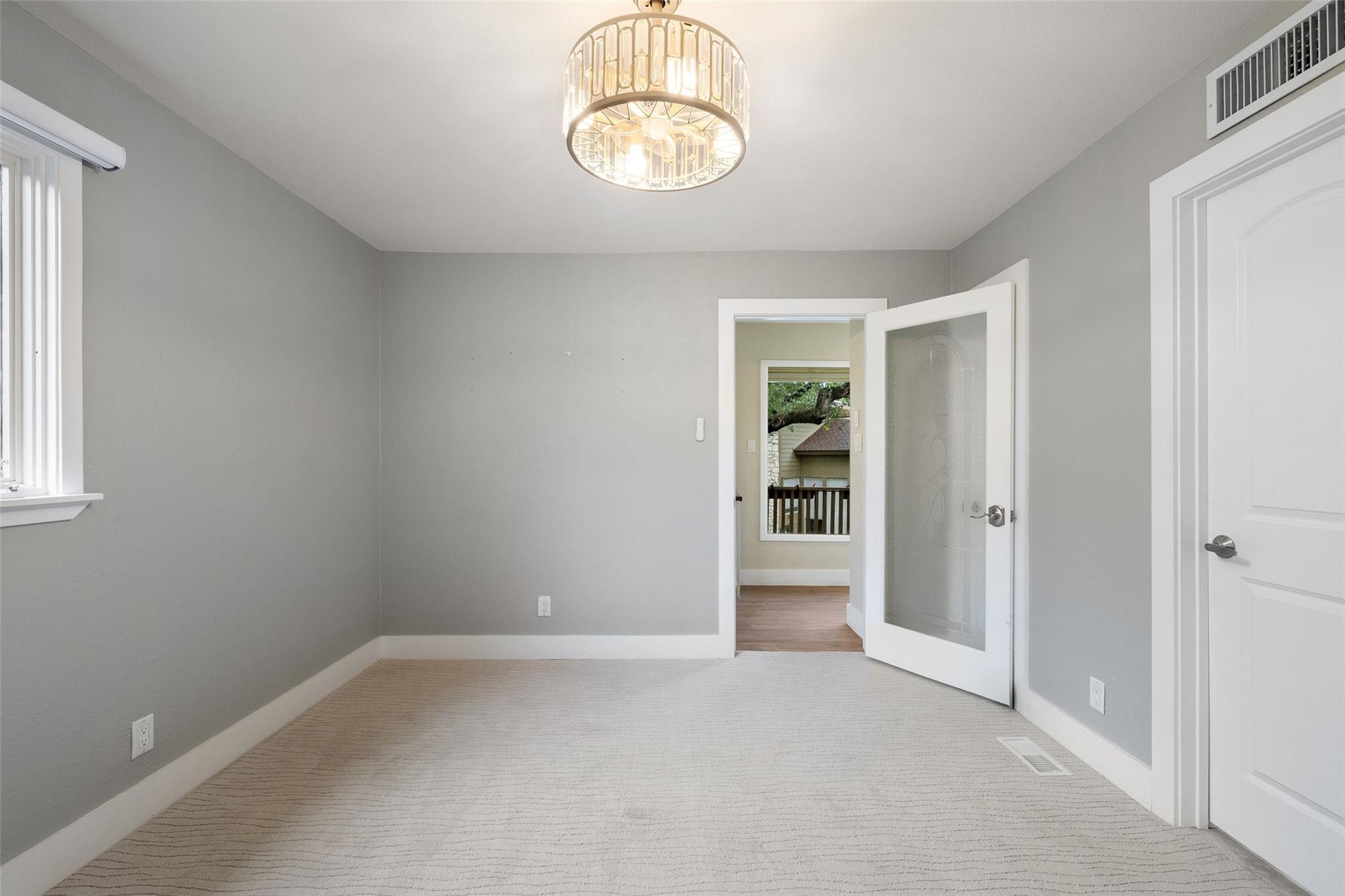9 Stoney Creek Cv, Lakeway, TX 78734