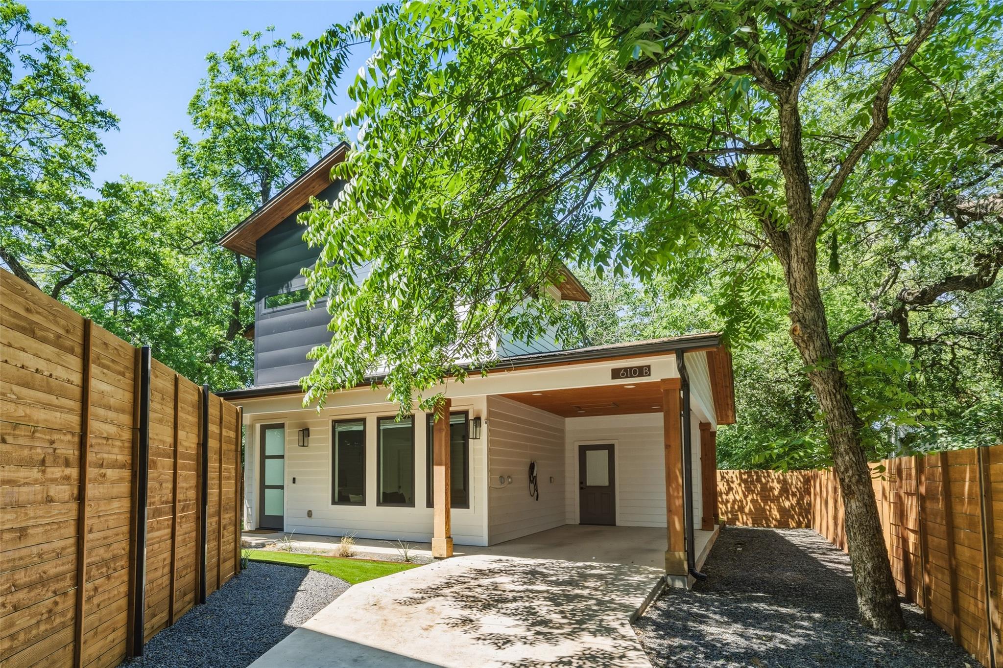 610 Clifford Dr # B, Austin, TX 78745