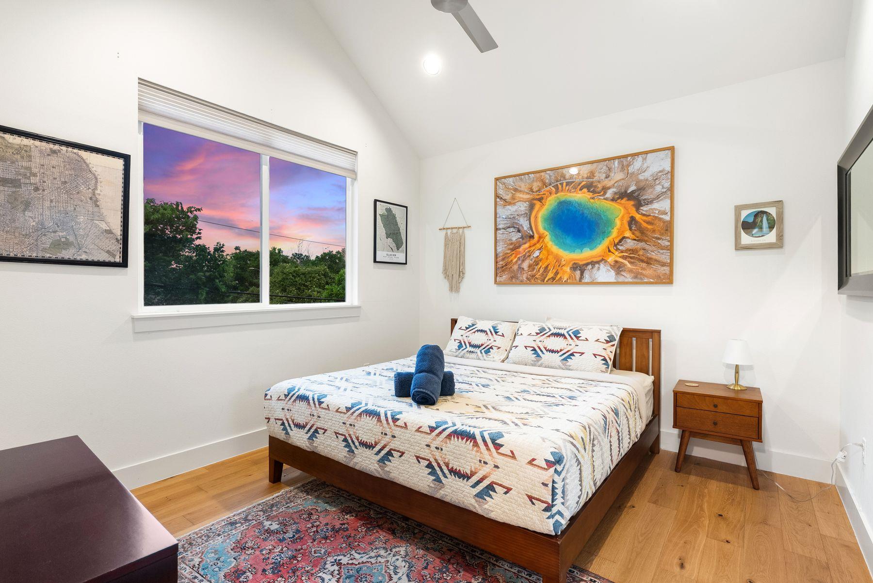1709 Perez St # 2, Austin, TX 78721
