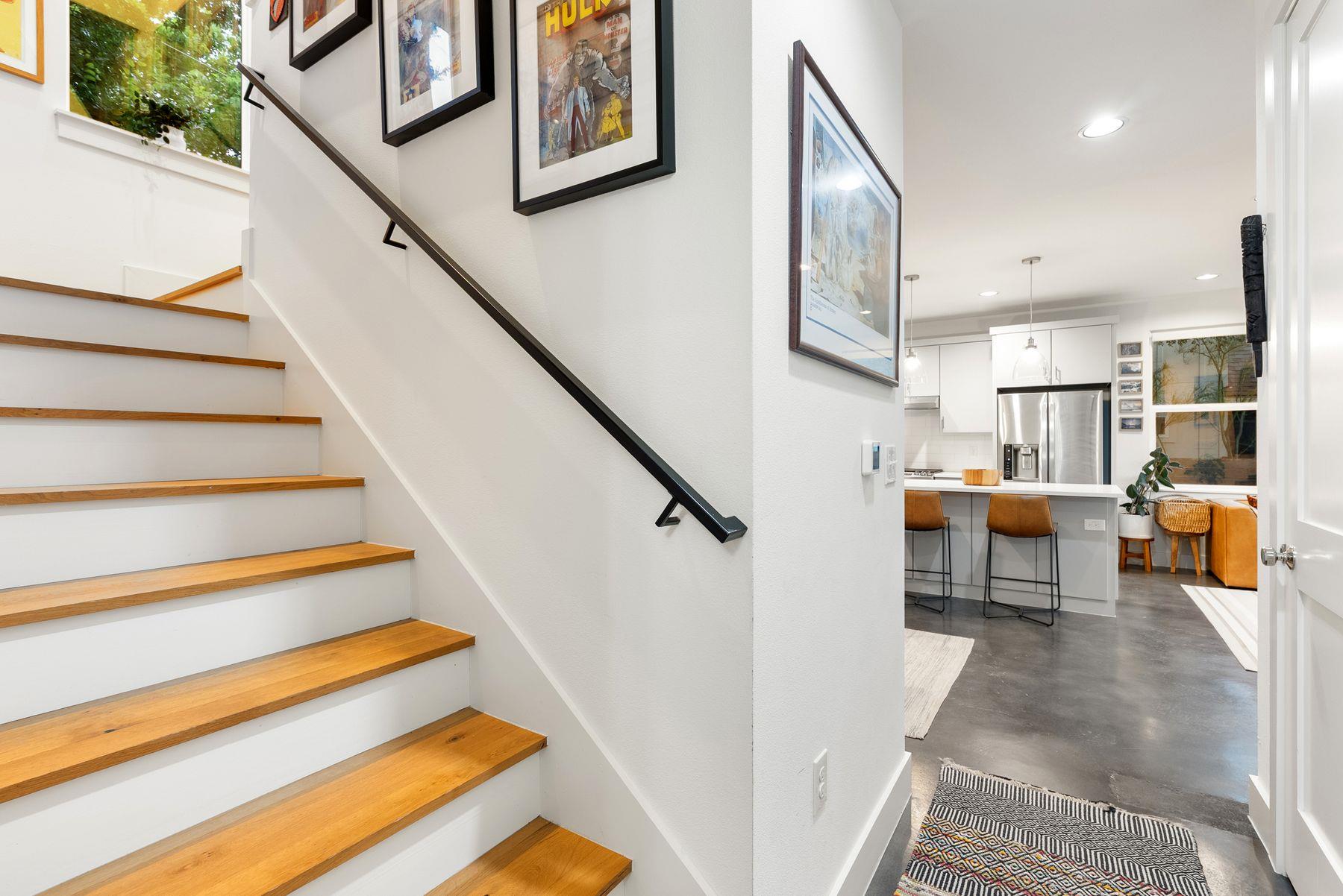 1709 Perez St # 2, Austin, TX 78721