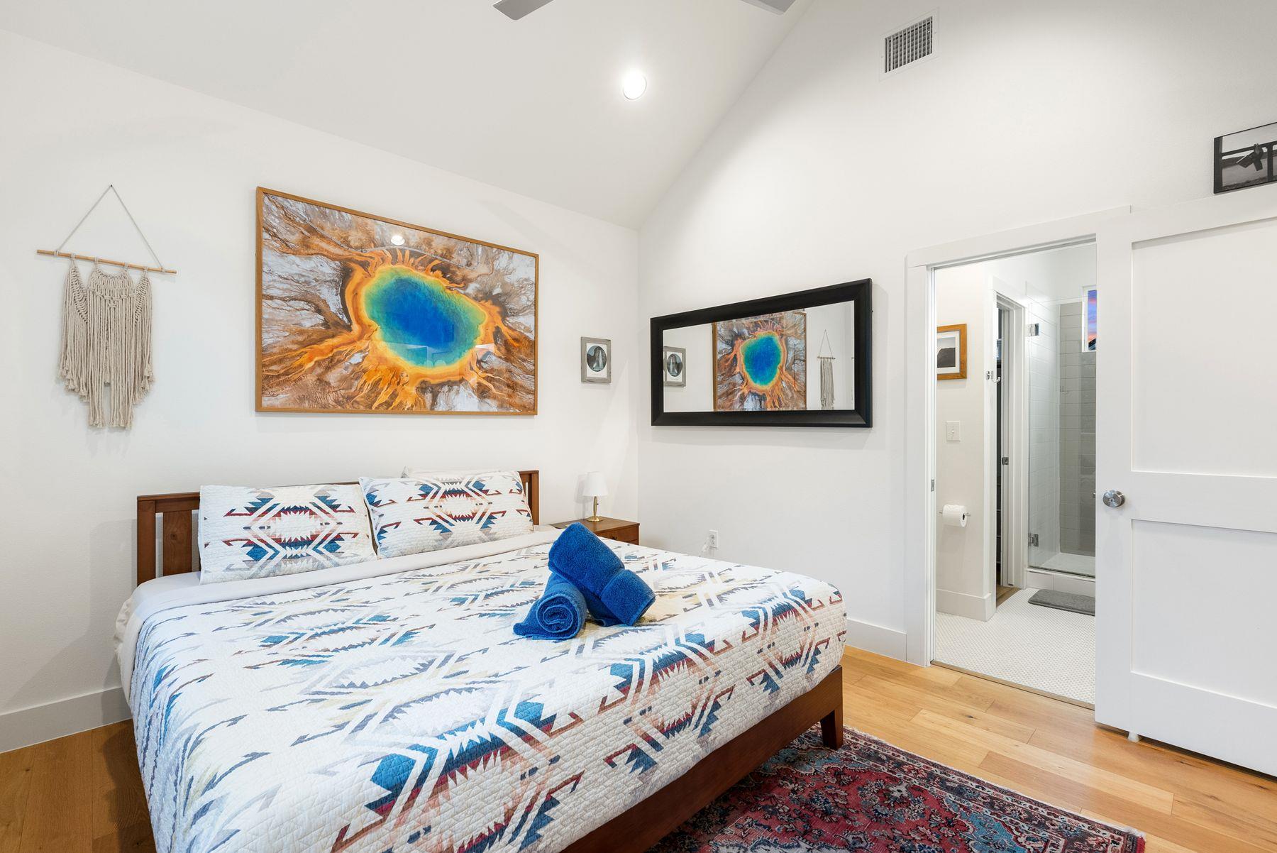 1709 Perez St # 2, Austin, TX 78721