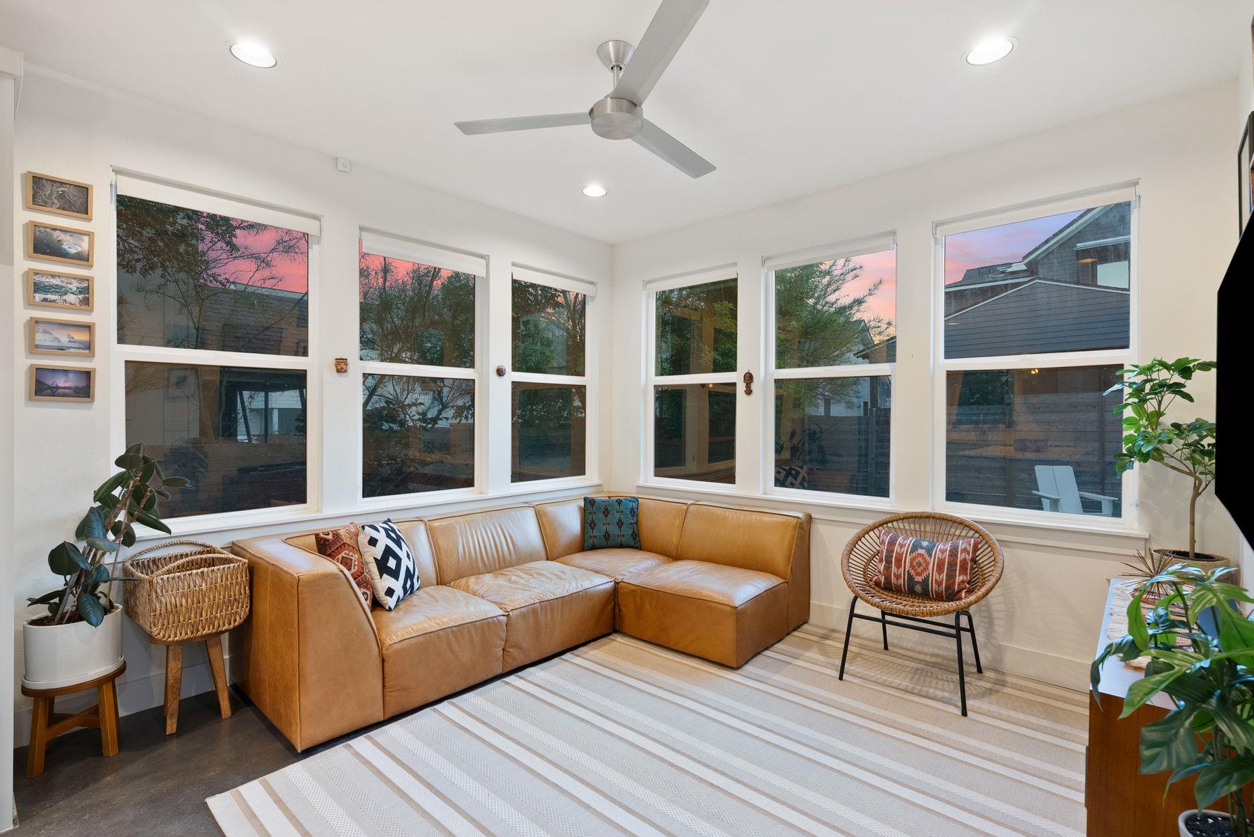 1709 Perez St # 2, Austin, TX 78721