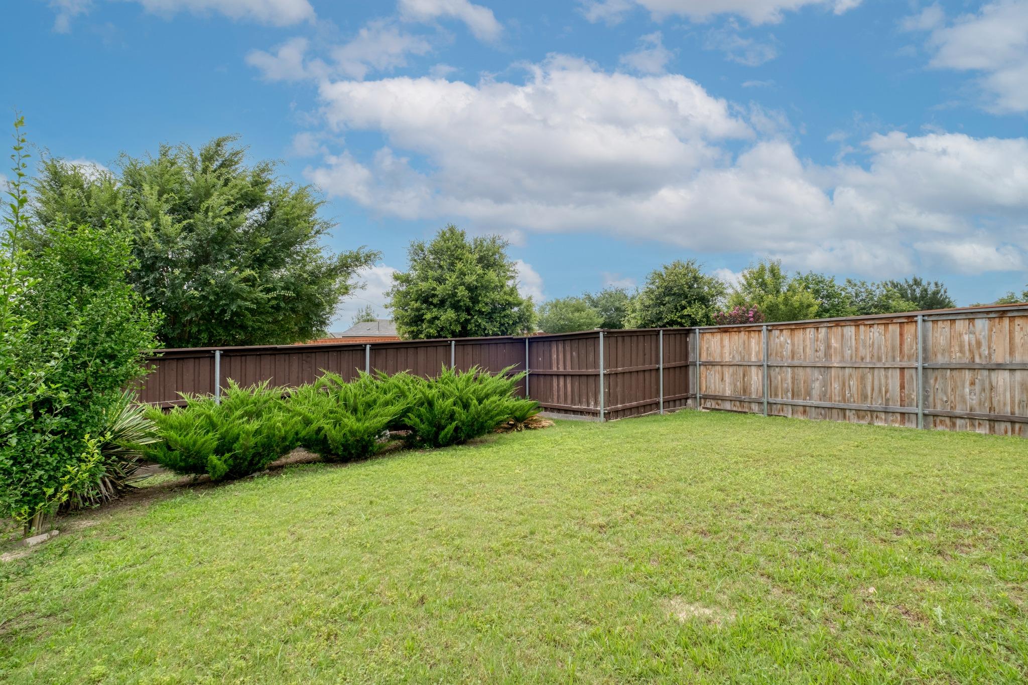 224 Eves Necklace Dr, Buda, TX 78610