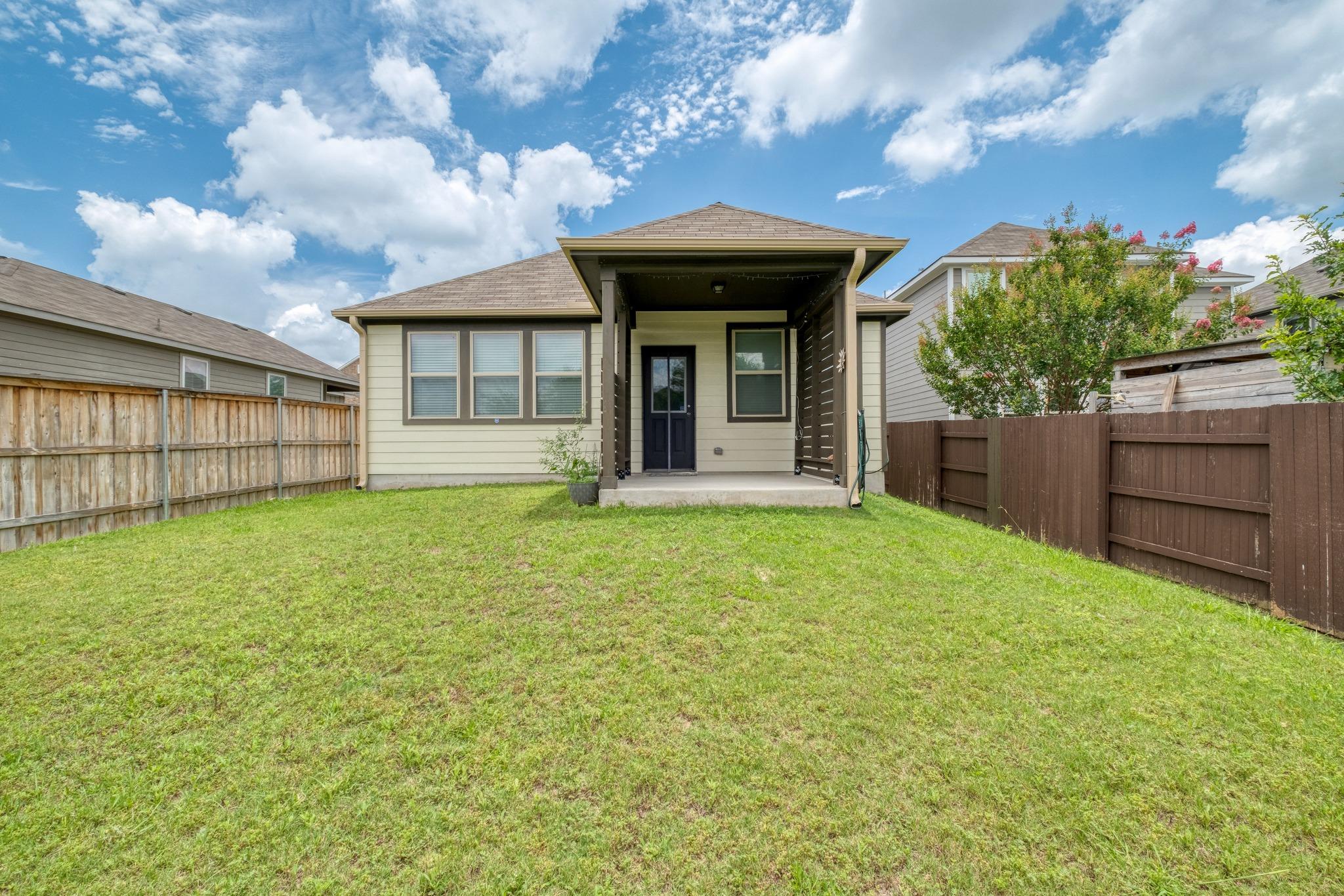 224 Eves Necklace Dr, Buda, TX 78610