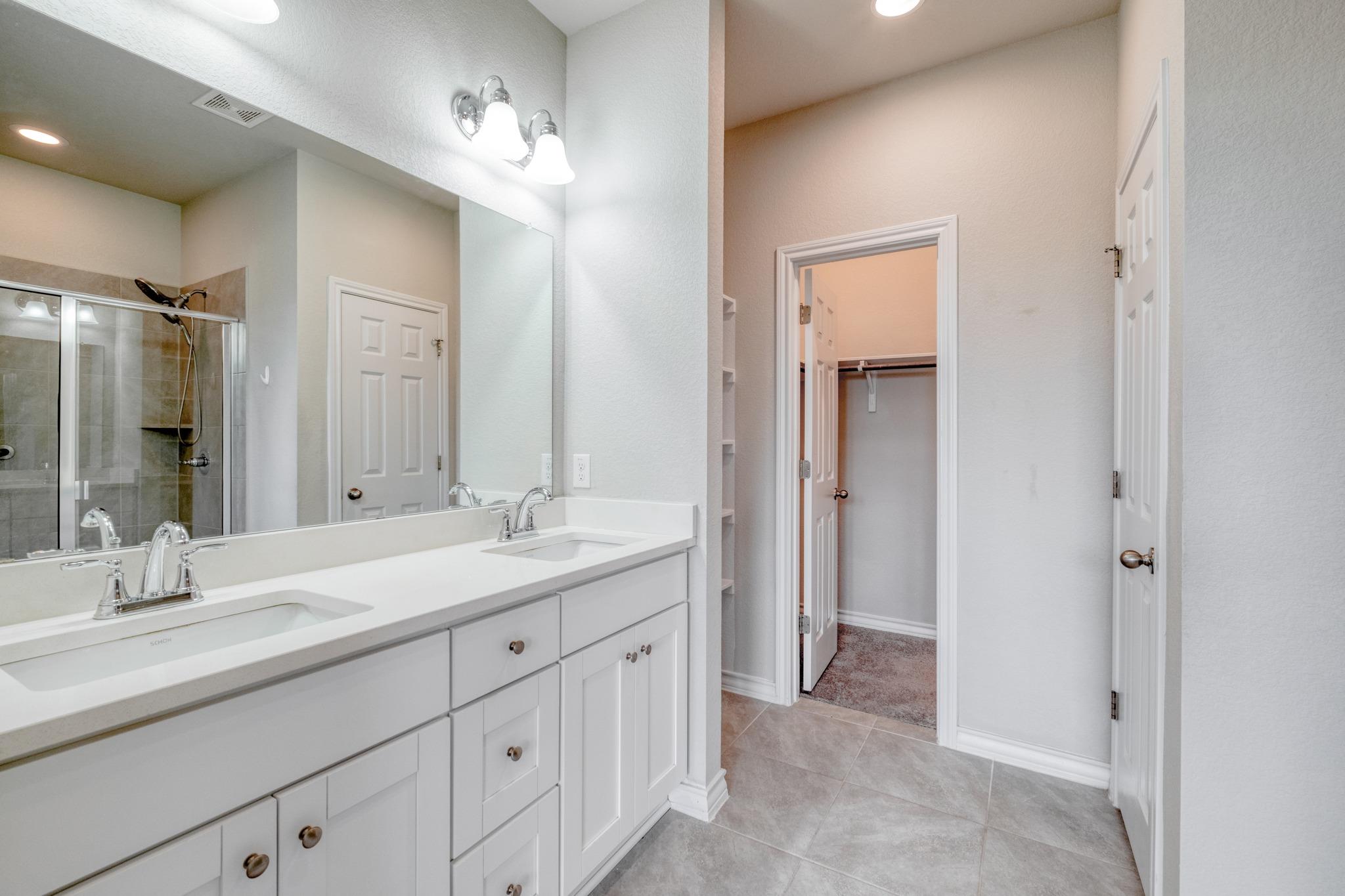 224 Eves Necklace Dr, Buda, TX 78610