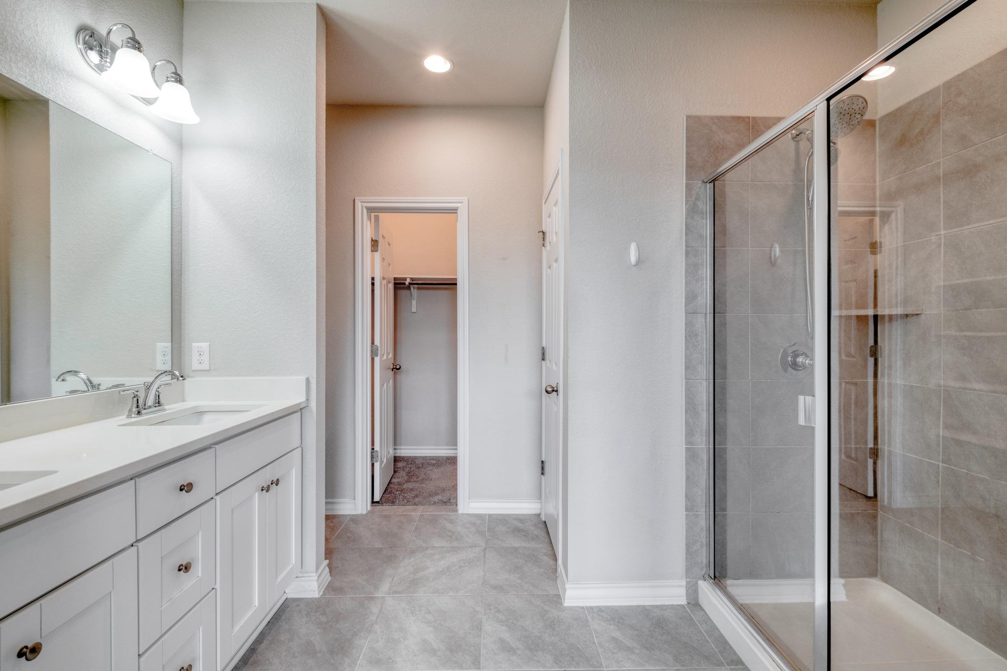 224 Eves Necklace Dr, Buda, TX 78610