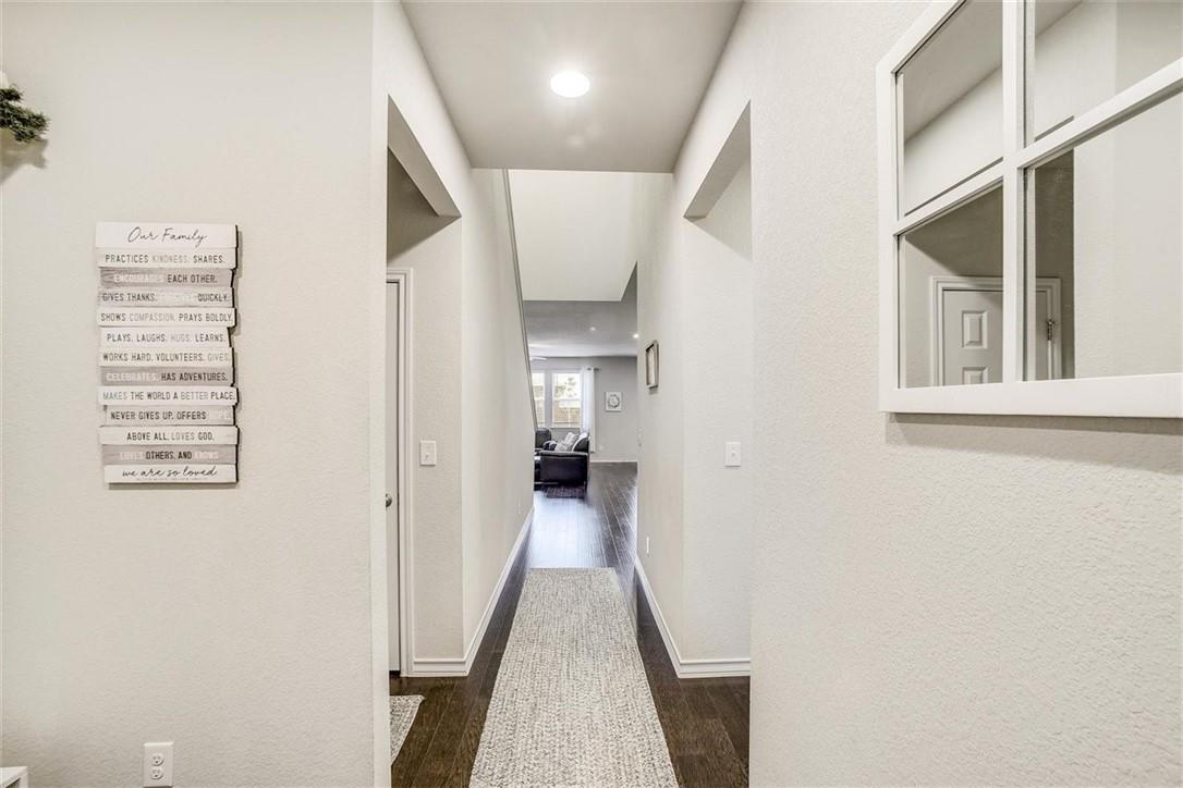 200 Magna Ln, Liberty Hill, TX 78642