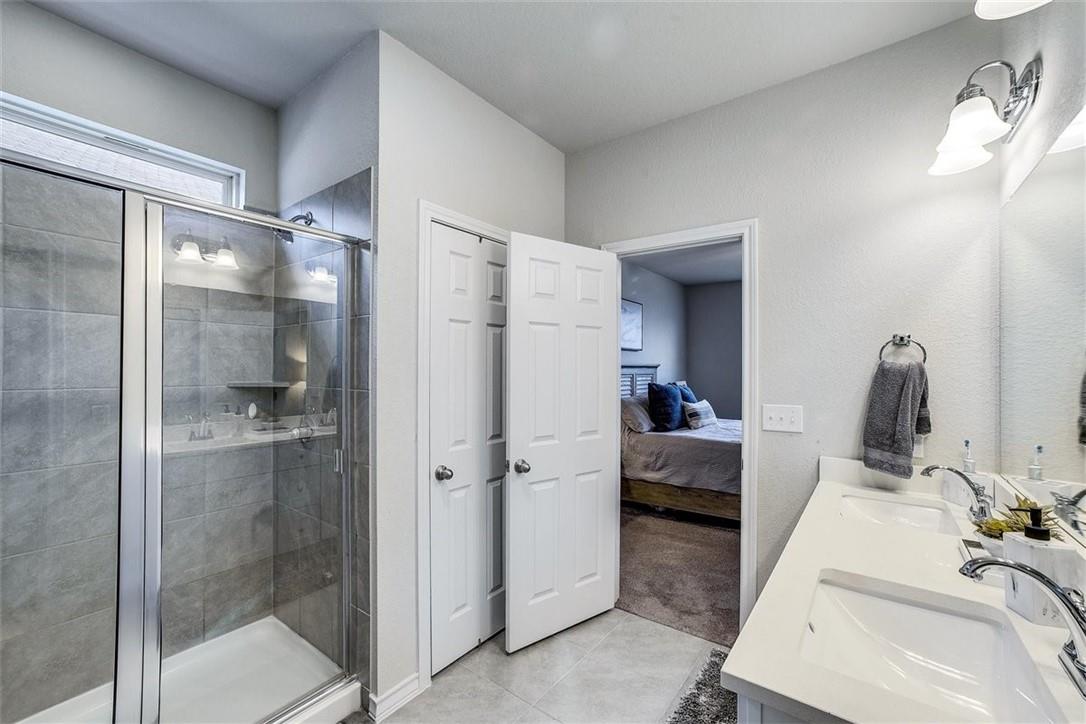 200 Magna Ln, Liberty Hill, TX 78642
