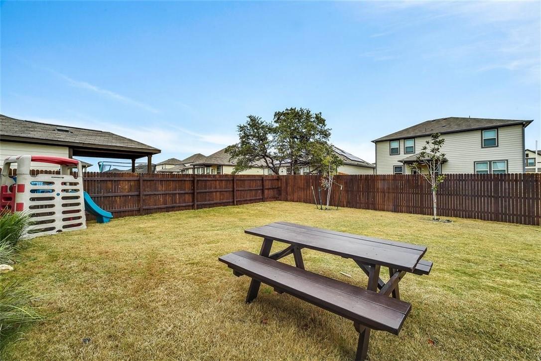 200 Magna Ln, Liberty Hill, TX 78642