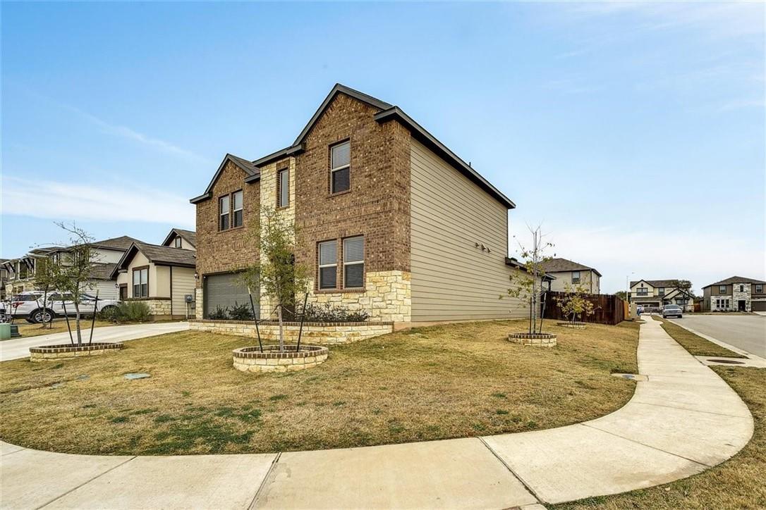 200 Magna Ln, Liberty Hill, TX 78642