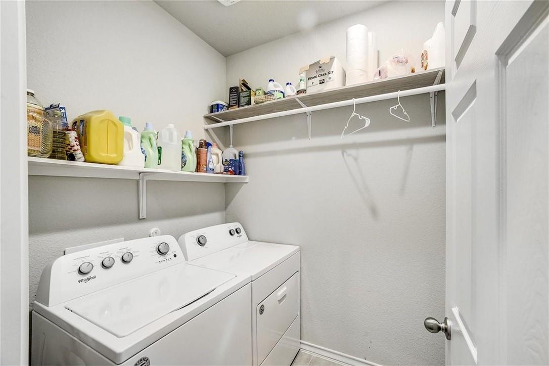 200 Magna Ln, Liberty Hill, TX 78642