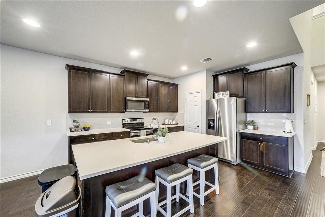 200 Magna Ln, Liberty Hill, TX 78642