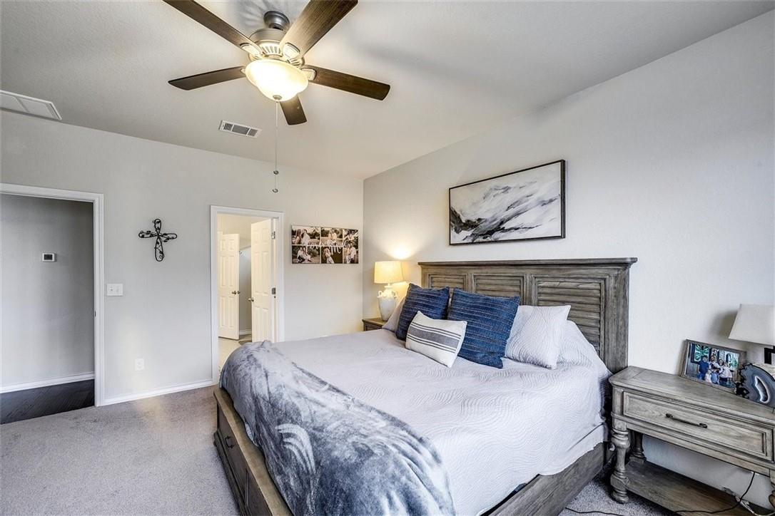 200 Magna Ln, Liberty Hill, TX 78642